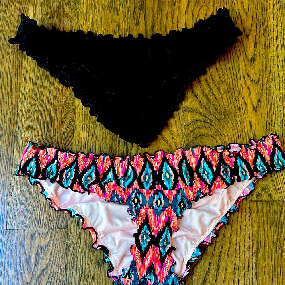 Shade & Shore Ruffled Bikini Bottoms.